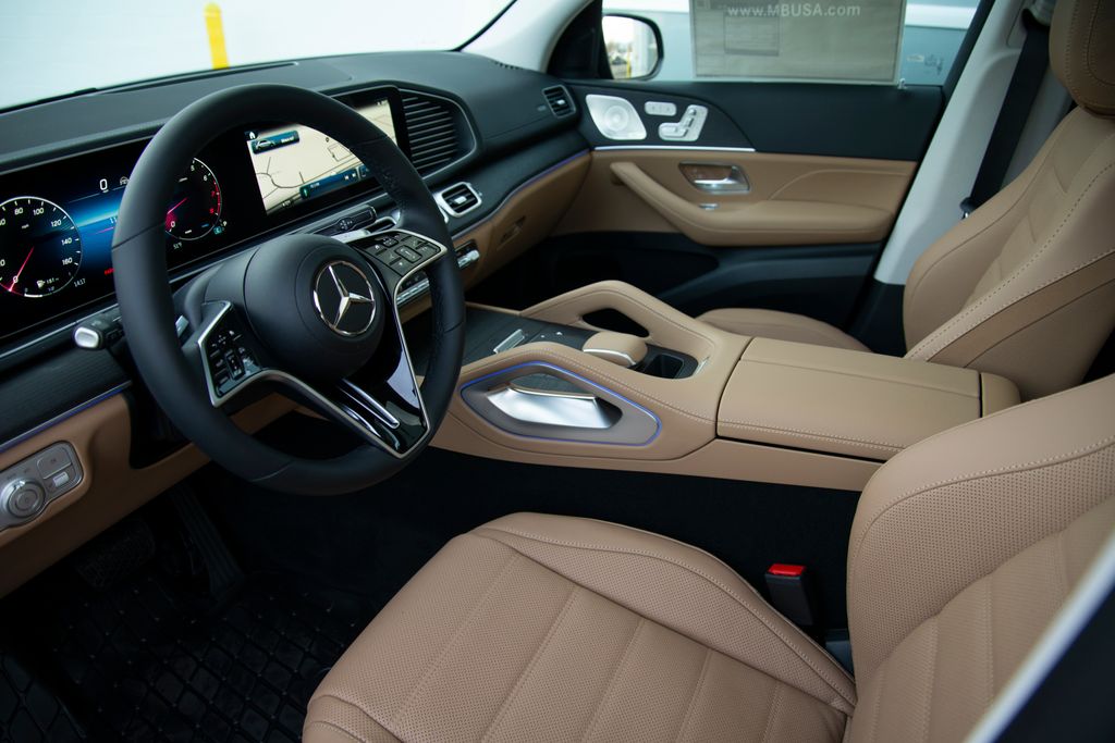 Thumbnail: 2026 Mercedes-Benz GLE - 10