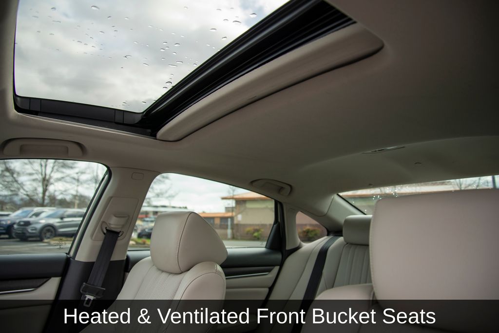 Thumbnail: 2018 Honda Accord - 14