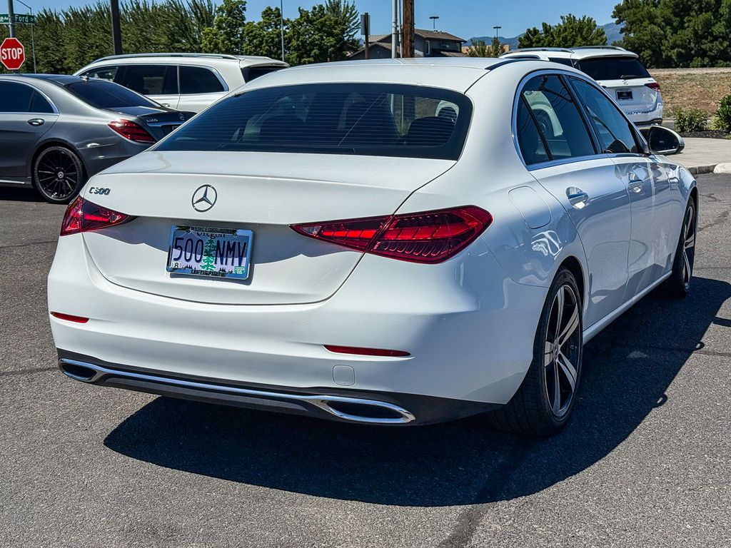 Thumbnail: 2022 Mercedes-Benz C-Class - 6