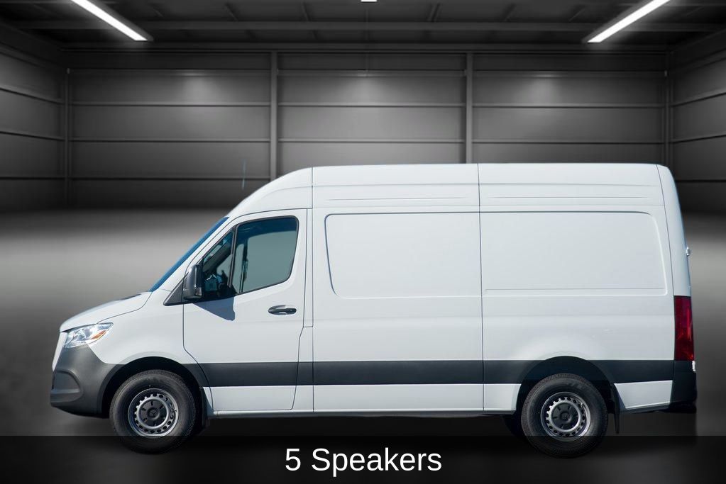 Thumbnail: 2025 Mercedes-Benz Sprinter - 6
