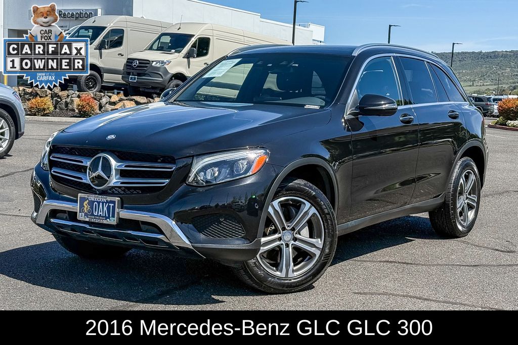 2016 Mercedes-Benz GLC 300 -
                  Medford, OR