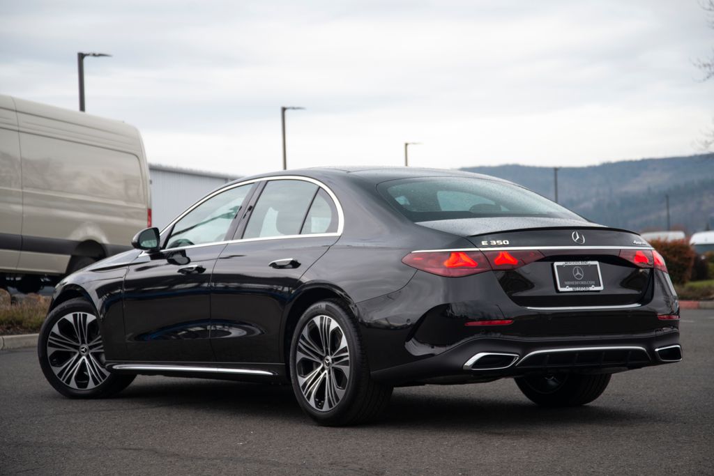 Thumbnail: 2026 Mercedes-Benz E-Class - 7