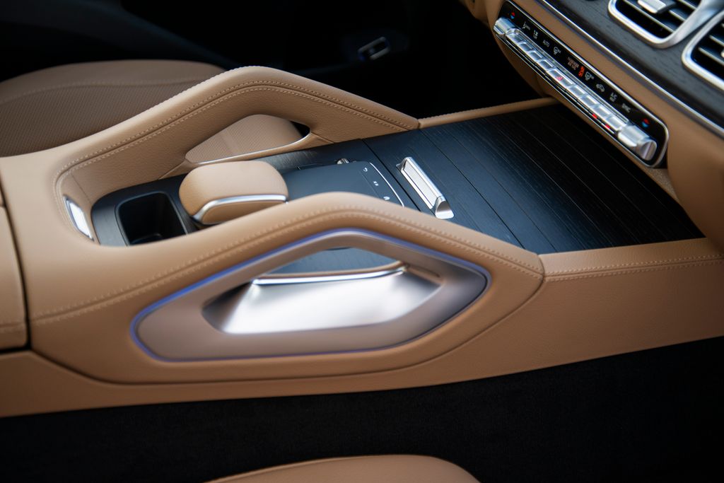 Thumbnail: 2026 Mercedes-Benz GLE - 21