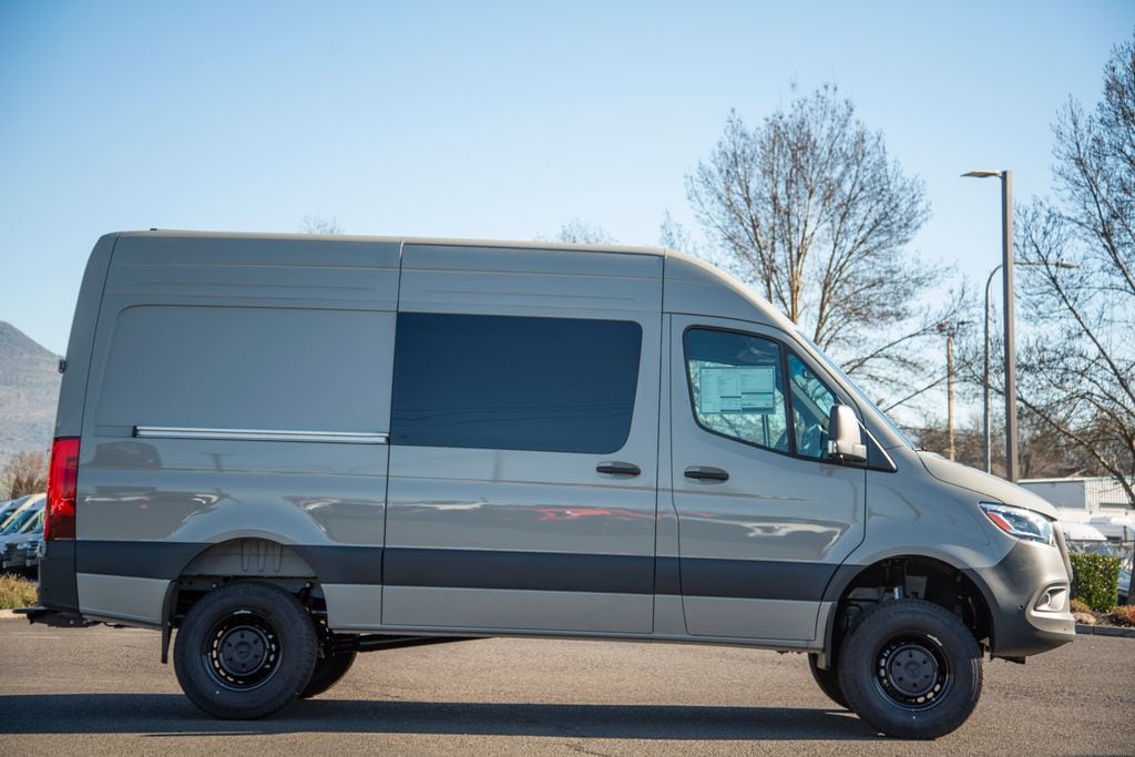 Thumbnail: 2026 Mercedes-Benz Sprinter - 5