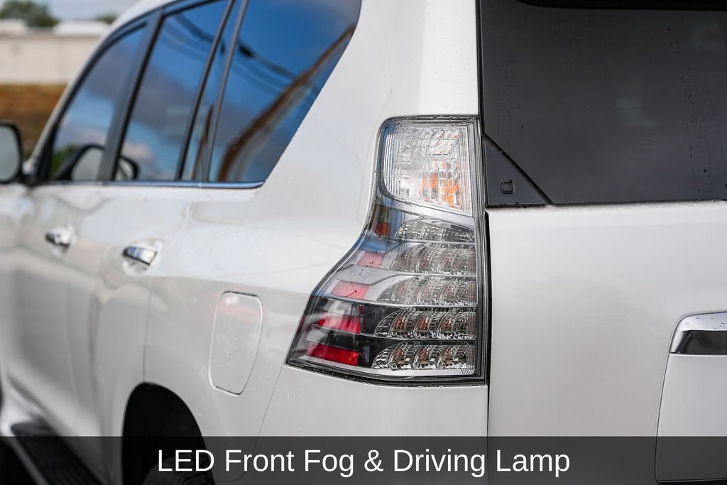 Thumbnail: 2022 Lexus GX - 10