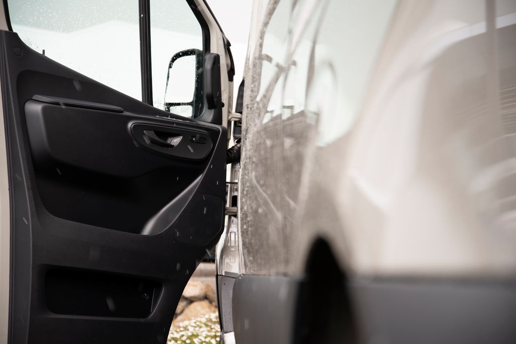 Thumbnail: 2026 Mercedes-Benz Sprinter - 11