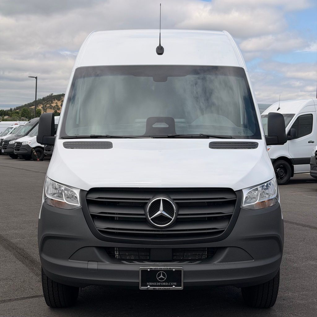 Thumbnail: 2026 Mercedes-Benz Sprinter - 2