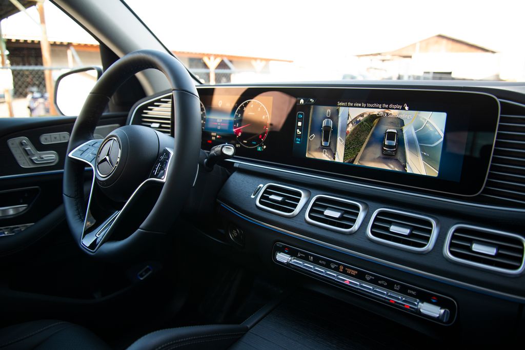 Thumbnail: 2026 Mercedes-Benz GLE - 20