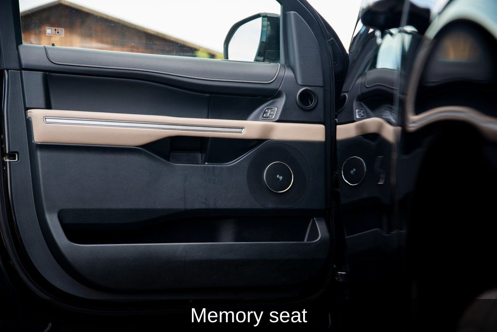 Thumbnail: 2022 Ford Expedition MAX - 11