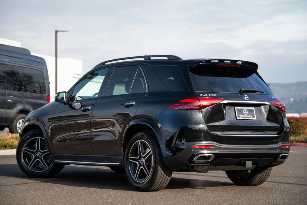 Thumbnail: 2026 Mercedes-Benz GLE - 7