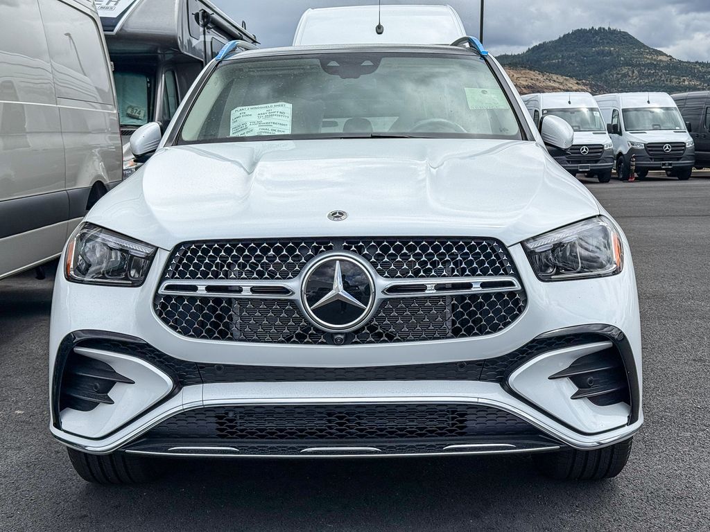 Thumbnail: 2026 Mercedes-Benz GLE - 2