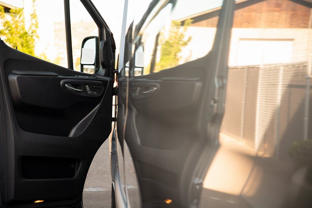 Thumbnail: 2025 Mercedes-Benz Sprinter - 11