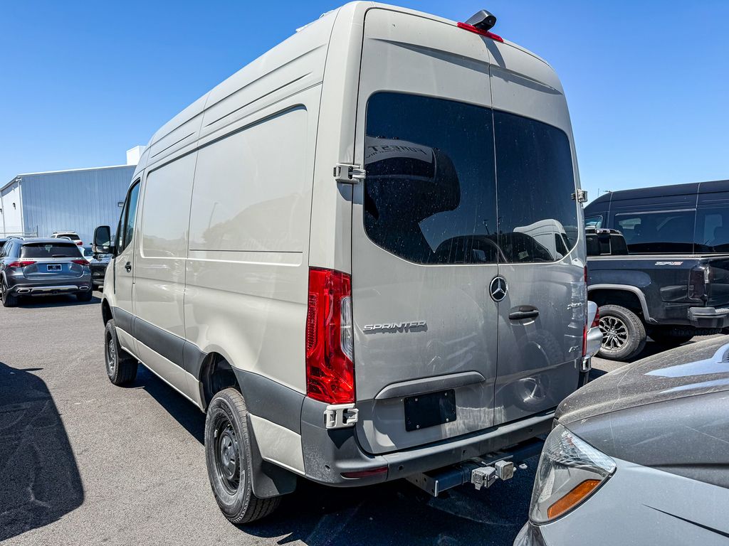 Thumbnail: 2026 Mercedes-Benz Sprinter - 7
