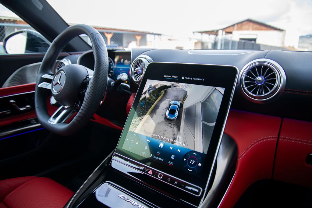 Thumbnail: 2026 Mercedes-Benz AMG GT - 15