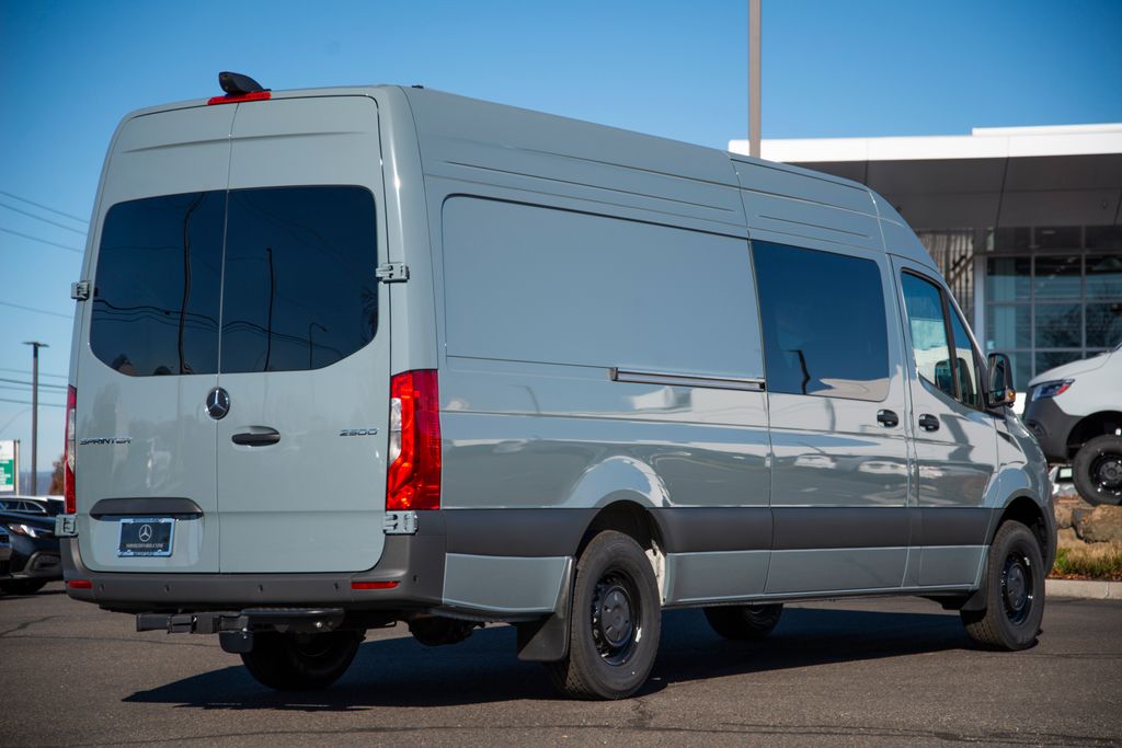 Thumbnail: 2026 Mercedes-Benz Sprinter - 9