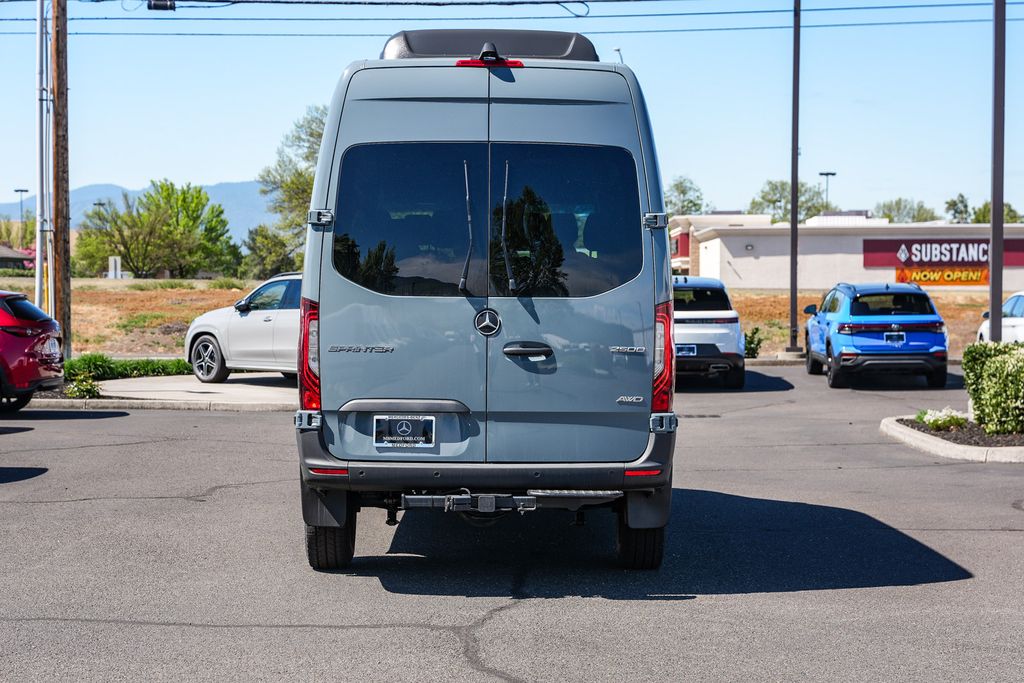 Thumbnail: 2026 Mercedes-Benz Sprinter - 7