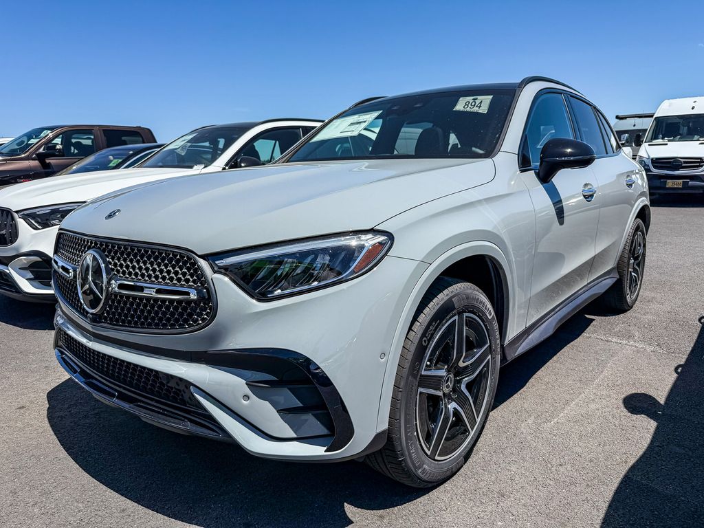 2026 Mercedes-Benz GLC GLC 300 4MATIC's photo