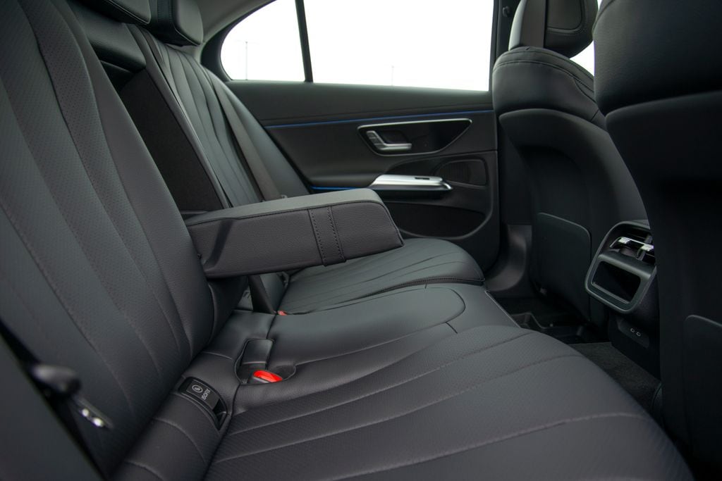 Thumbnail: 2026 Mercedes-Benz E-Class - 14