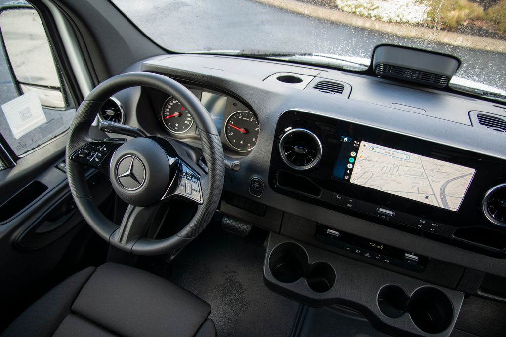 Thumbnail: 2026 Mercedes-Benz Sprinter - 18