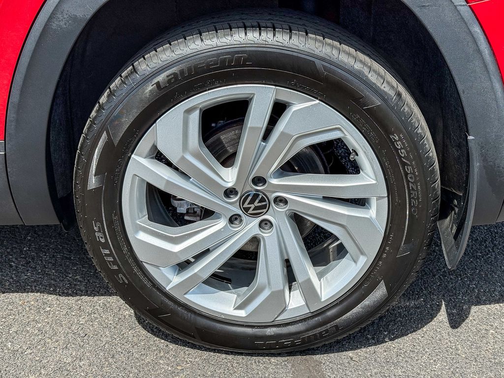 Thumbnail: 2021 Volkswagen Atlas - 9