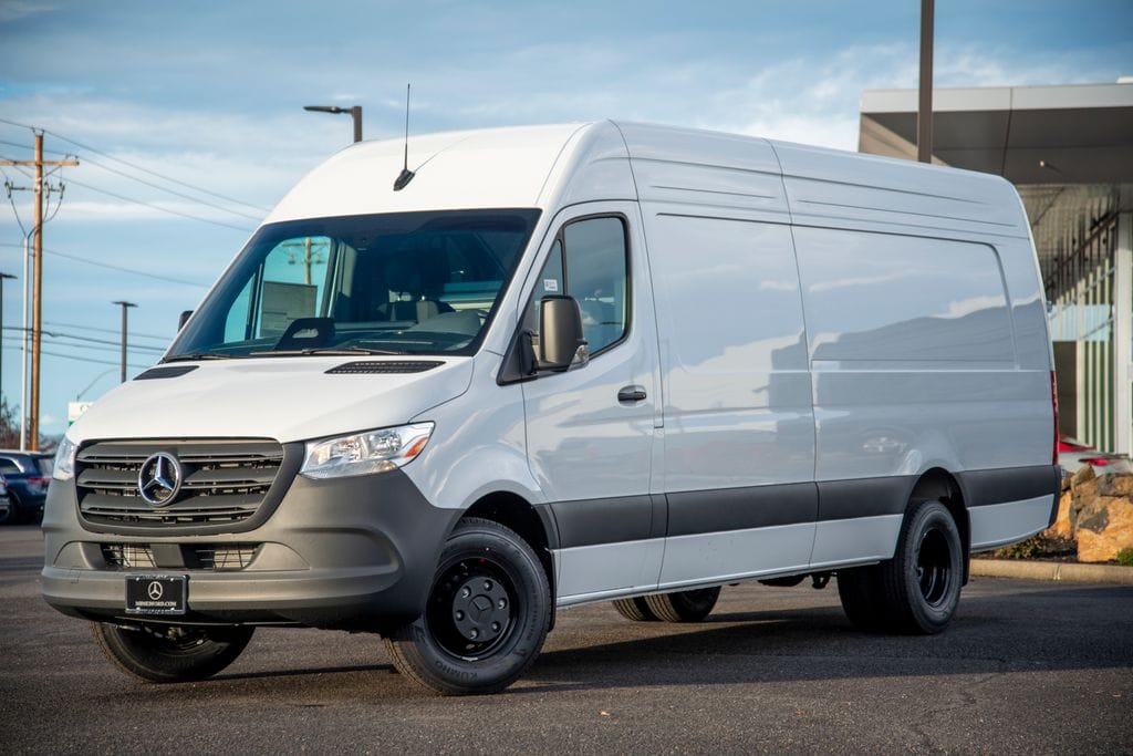 Thumbnail: 2026 Mercedes-Benz Sprinter - 1
