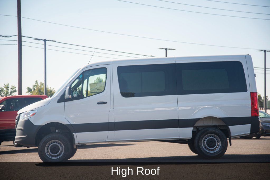 Thumbnail: 2025 Mercedes-Benz Sprinter - 8