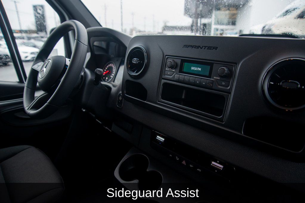 Thumbnail: 2025 Mercedes-Benz Sprinter - 38