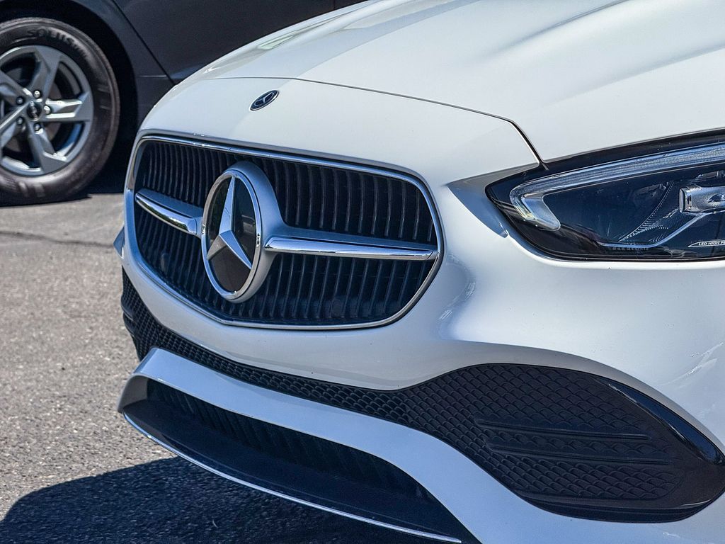 Thumbnail: 2022 Mercedes-Benz C-Class - 3