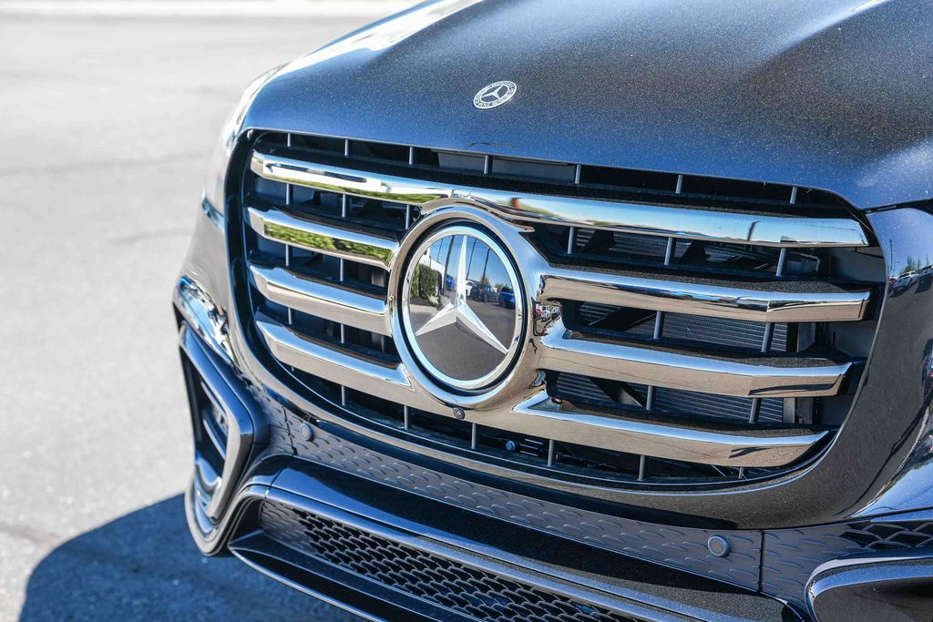 Thumbnail: 2026 Mercedes-Benz GLS - 10