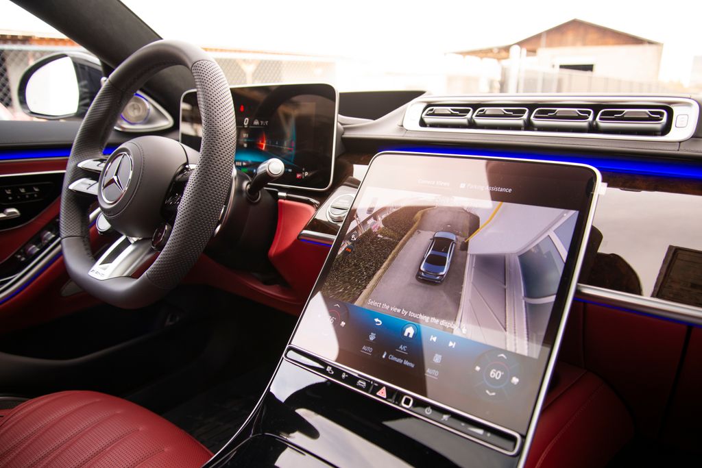 Thumbnail: 2026 Mercedes-Benz S-Class - 20