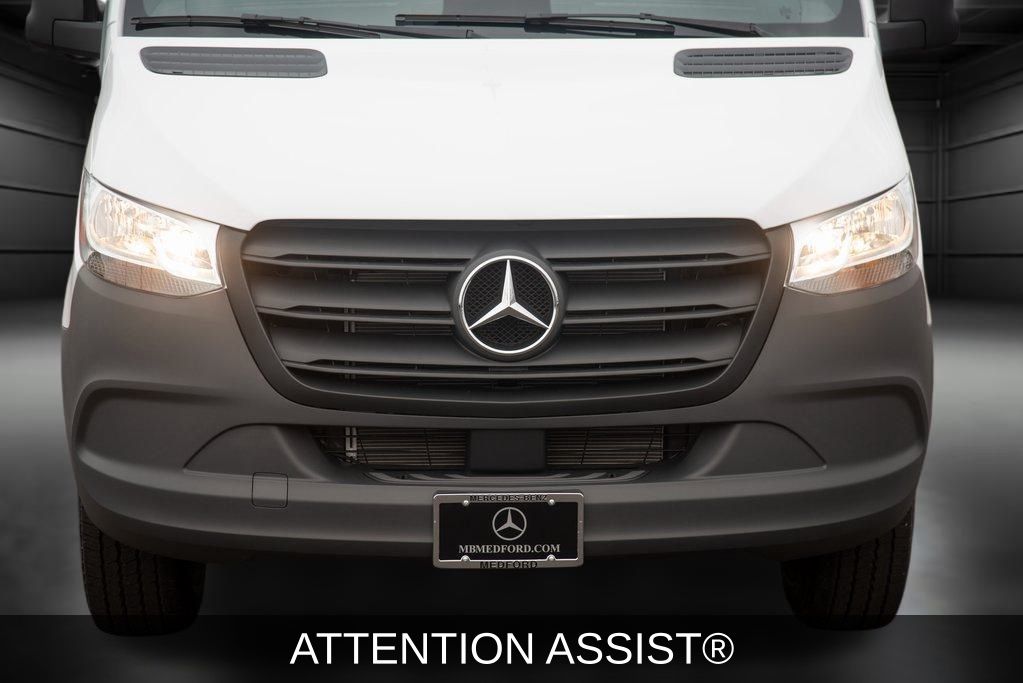 Thumbnail: 2025 Mercedes-Benz Sprinter - 14