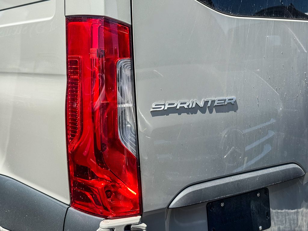 Thumbnail: 2026 Mercedes-Benz Sprinter - 8