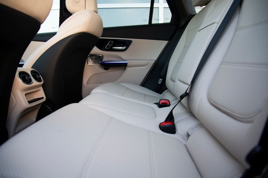 Thumbnail: 2026 Mercedes-Benz GLC - 13