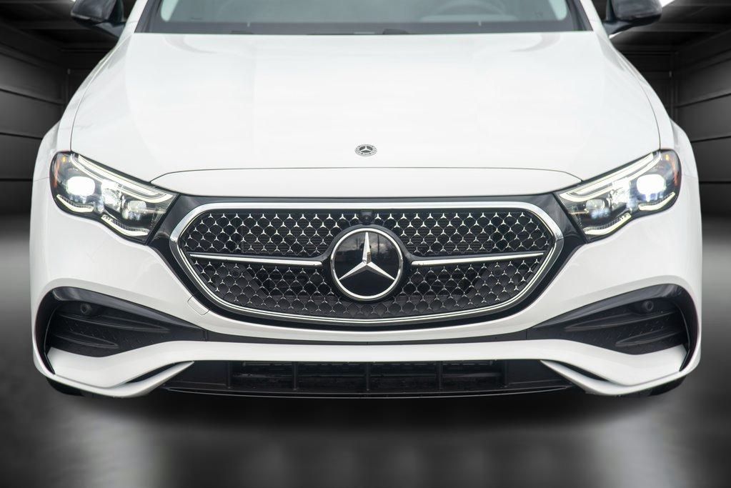 Thumbnail: 2025 Mercedes-Benz E-Class - 14