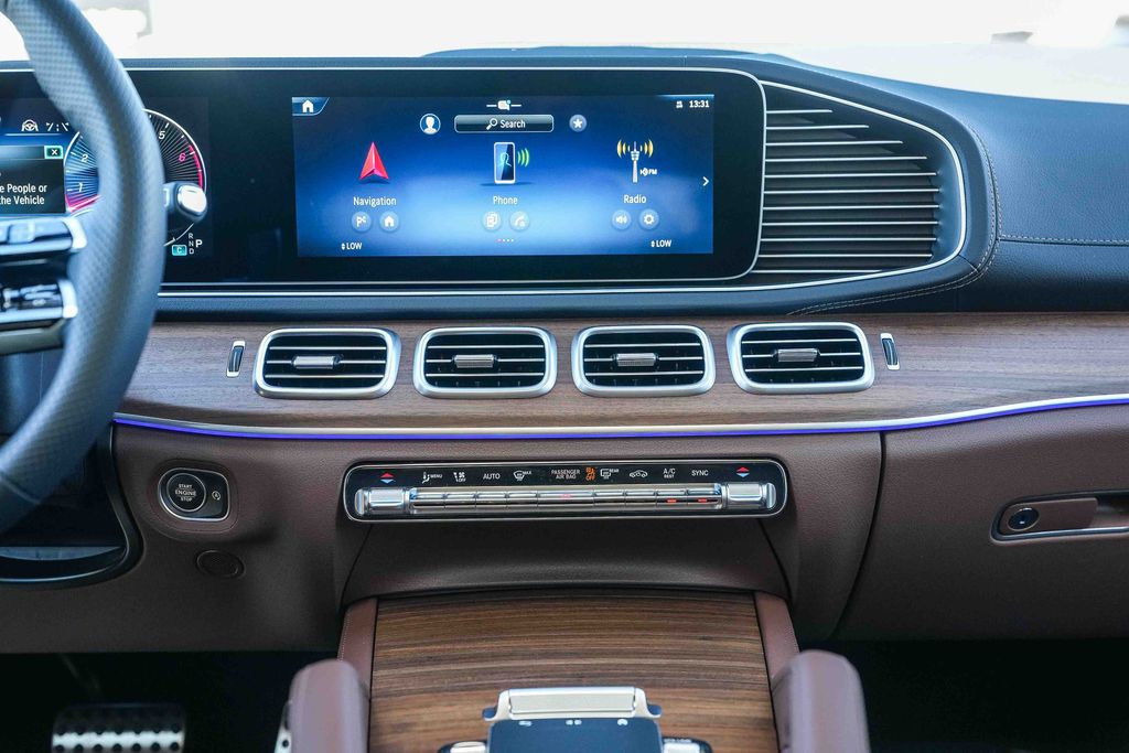 Thumbnail: 2026 Mercedes-Benz GLS - 19