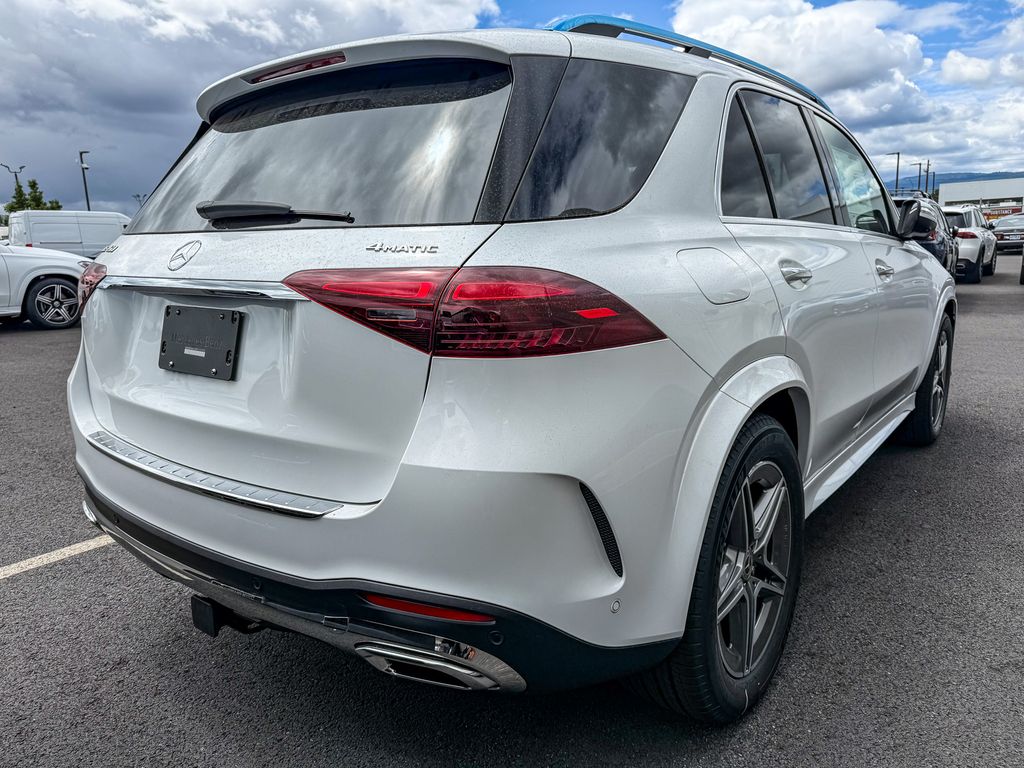 Thumbnail: 2026 Mercedes-Benz GLE - 6
