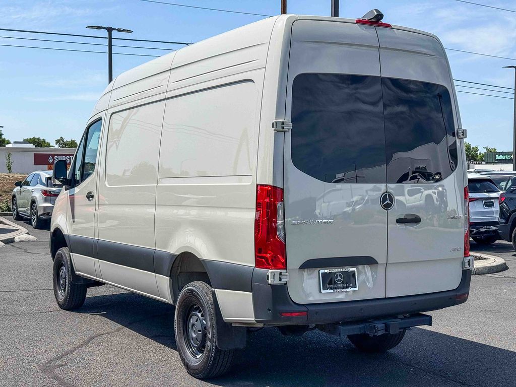 Thumbnail: 2026 Mercedes-Benz Sprinter - 8