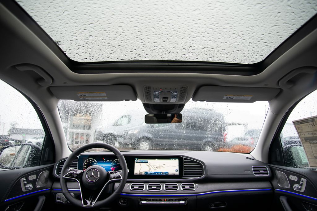 Thumbnail: 2026 Mercedes-Benz GLE - 16