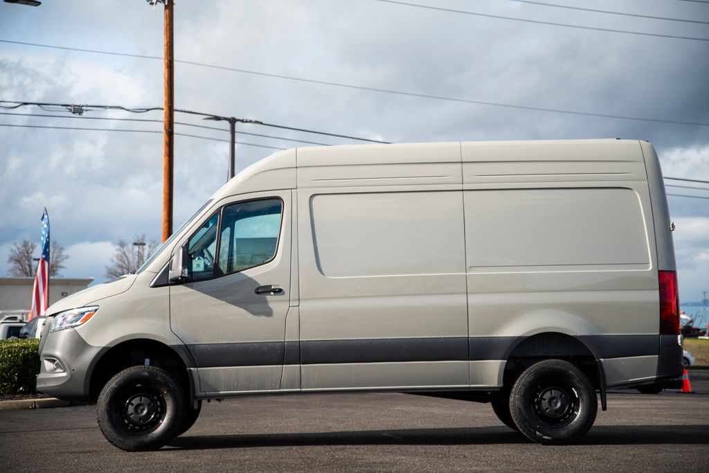 Thumbnail: 2026 Mercedes-Benz Sprinter - 6