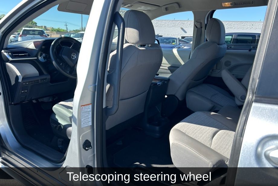 Thumbnail: 2024 Toyota Sienna - 12