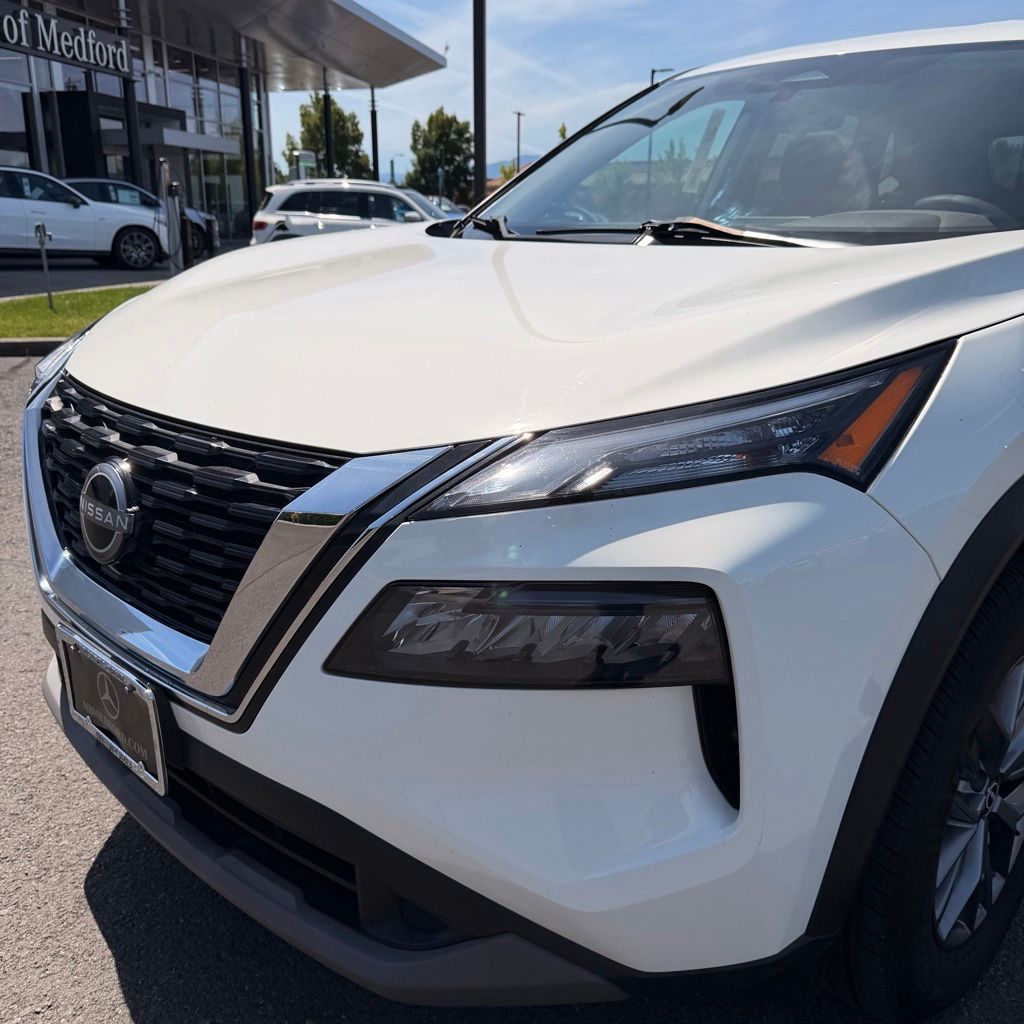 Thumbnail: 2023 Nissan Rogue - 8