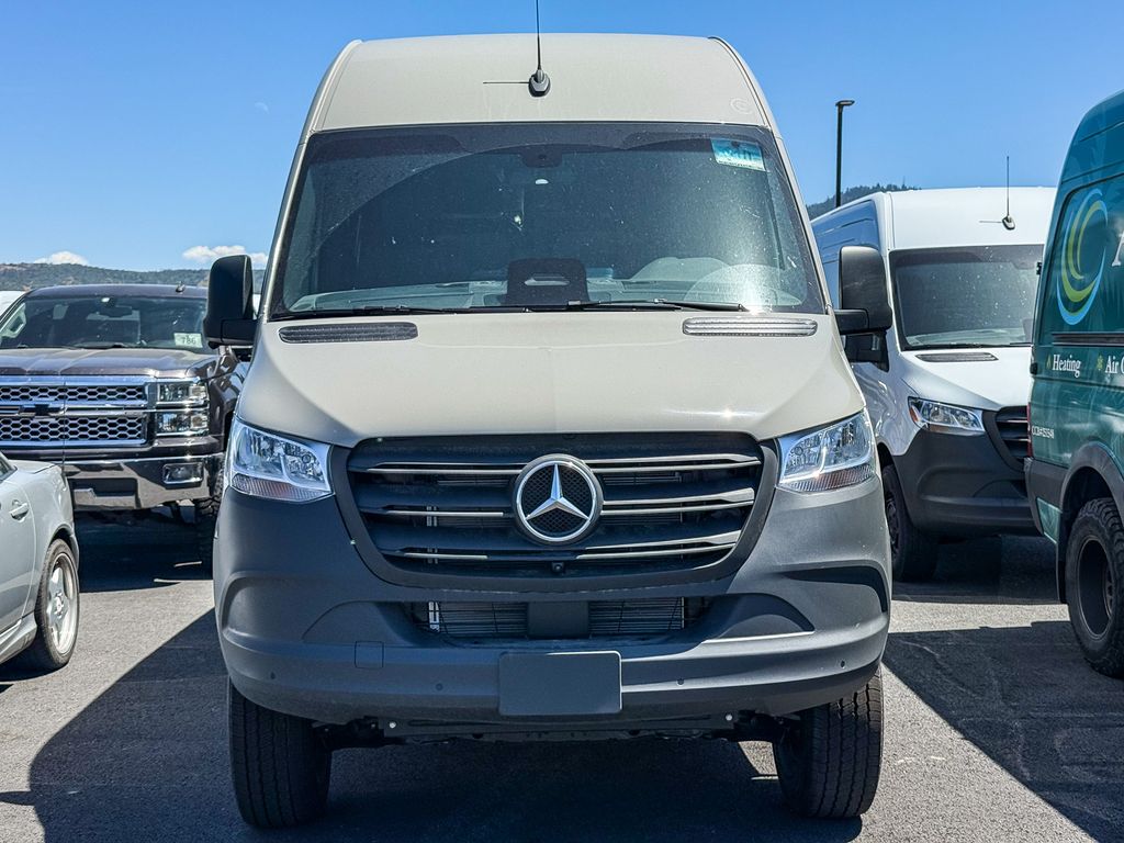 Thumbnail: 2026 Mercedes-Benz Sprinter - 4