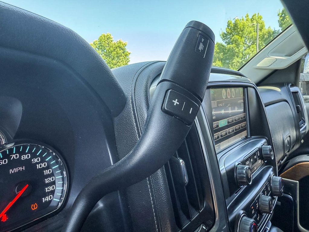 Thumbnail: 2015 Chevrolet Silverado 1500 - 22