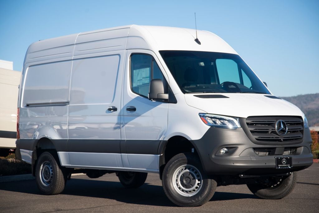 Thumbnail: 2026 Mercedes-Benz Sprinter - 3