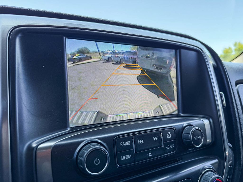 Thumbnail: 2015 Chevrolet Silverado 1500 - 24