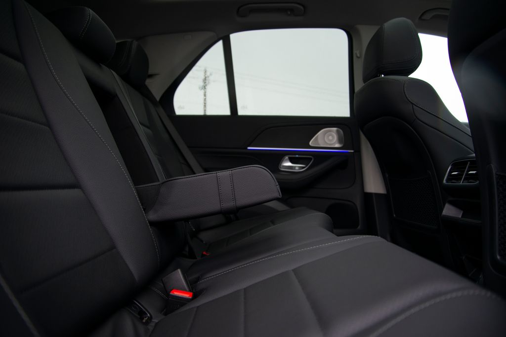 Thumbnail: 2026 Mercedes-Benz GLE - 14