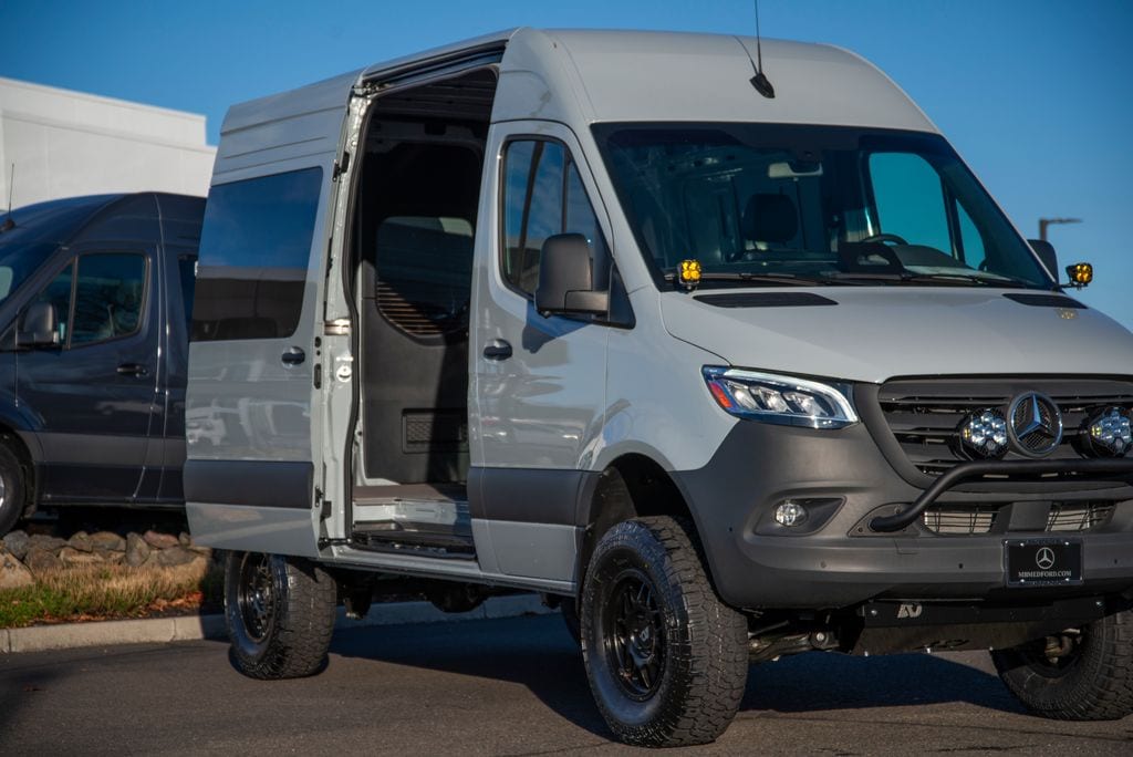 Thumbnail: 2025 Mercedes-Benz Sprinter - 6