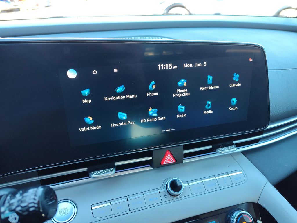 Thumbnail: 2023 Hyundai Elantra - 22