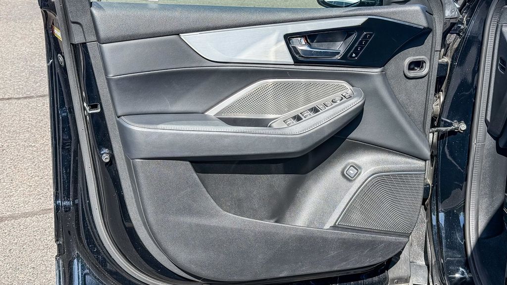 Thumbnail: 2023 Acura MDX - 21