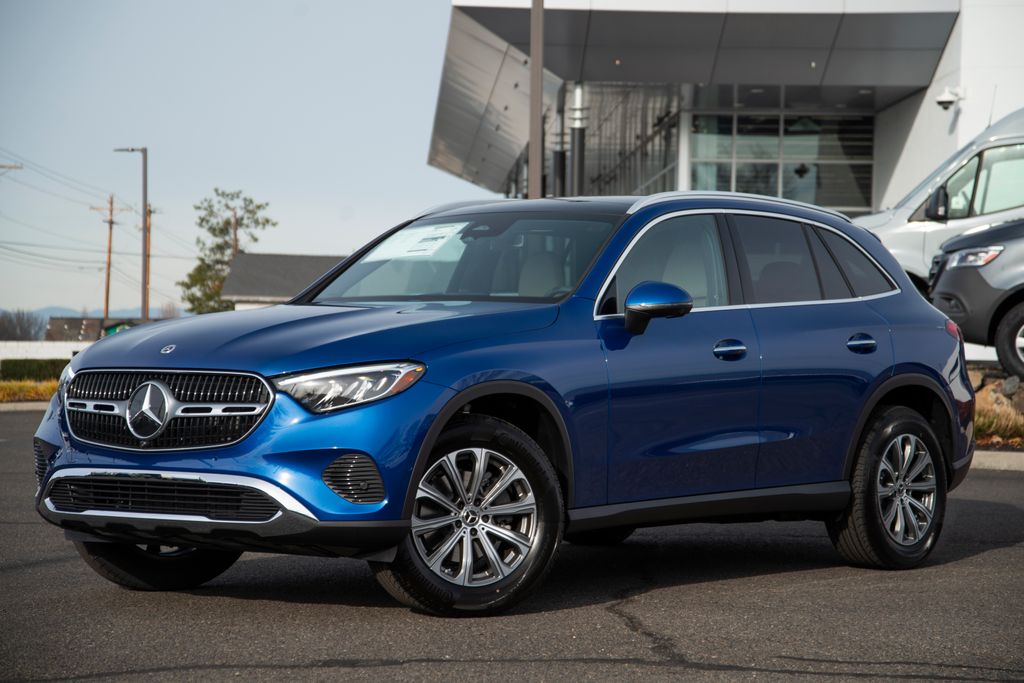 2026 Mercedes-Benz GLC